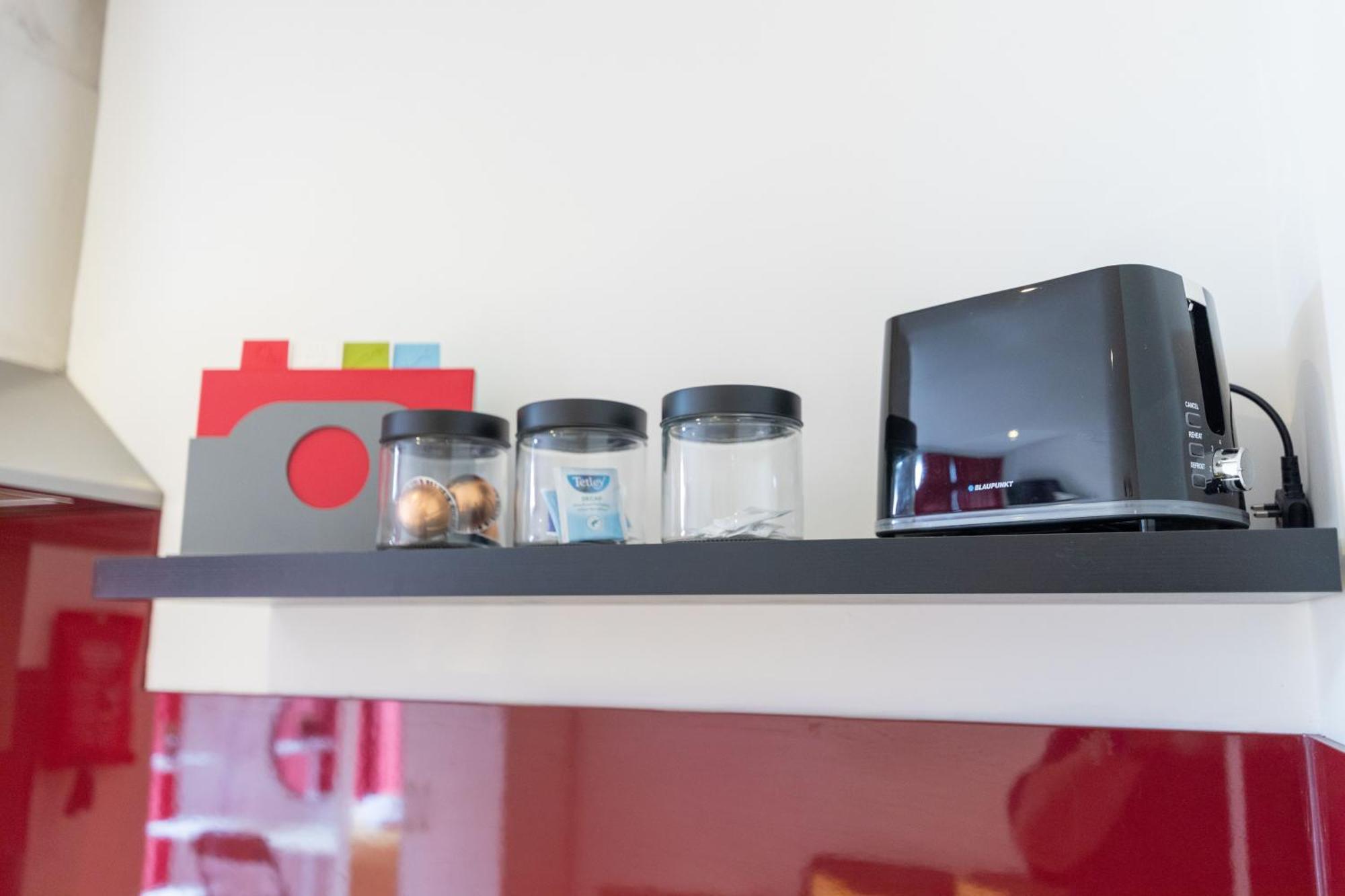 Princess Lofts City Centre Studios With Nespresso Coffee Machines & New Fast Wifi By Stayright Суонзи Екстериор снимка