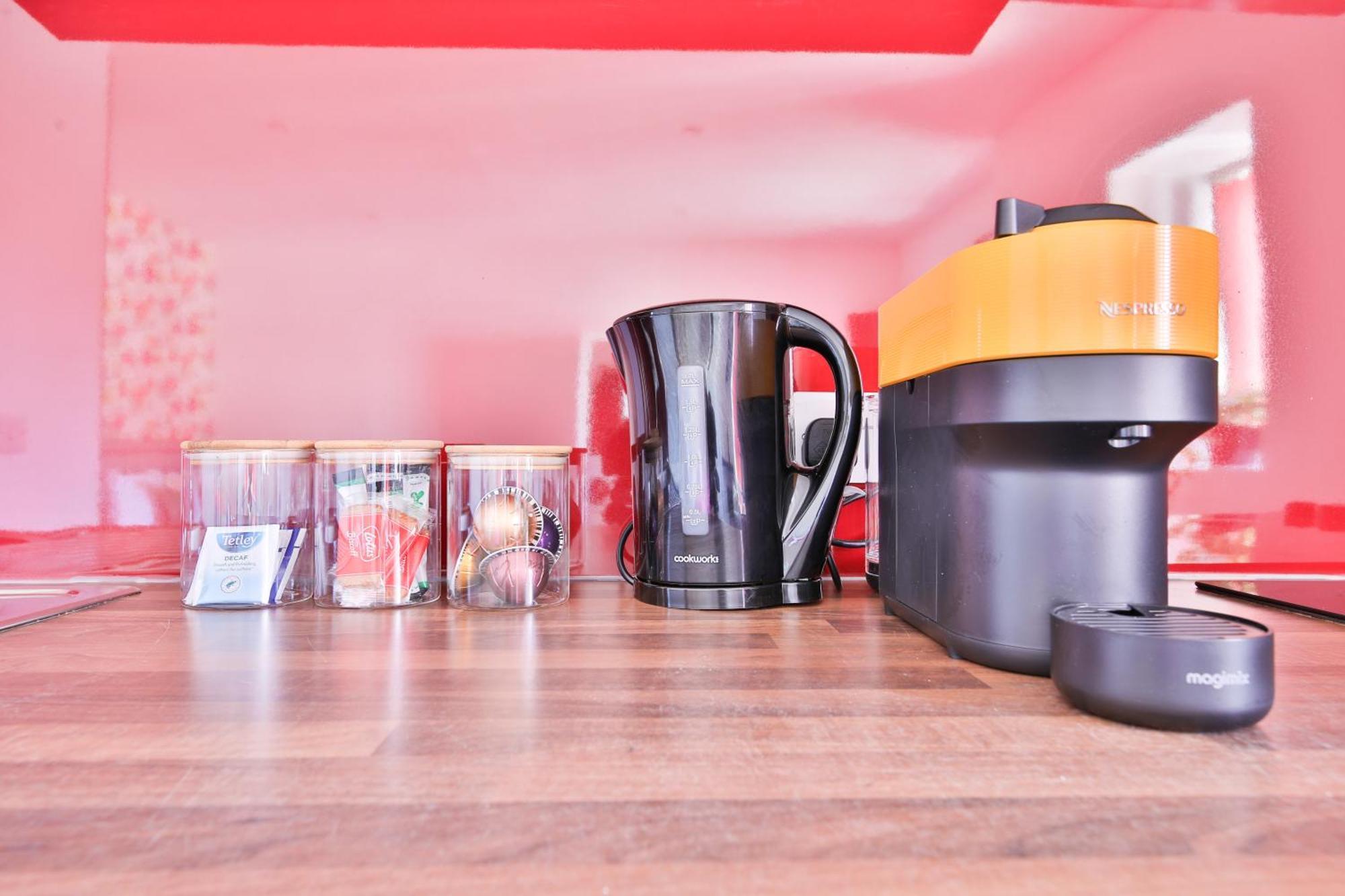 Princess Lofts City Centre Studios With Nespresso Coffee Machines & New Fast Wifi By Stayright Суонзи Стая снимка